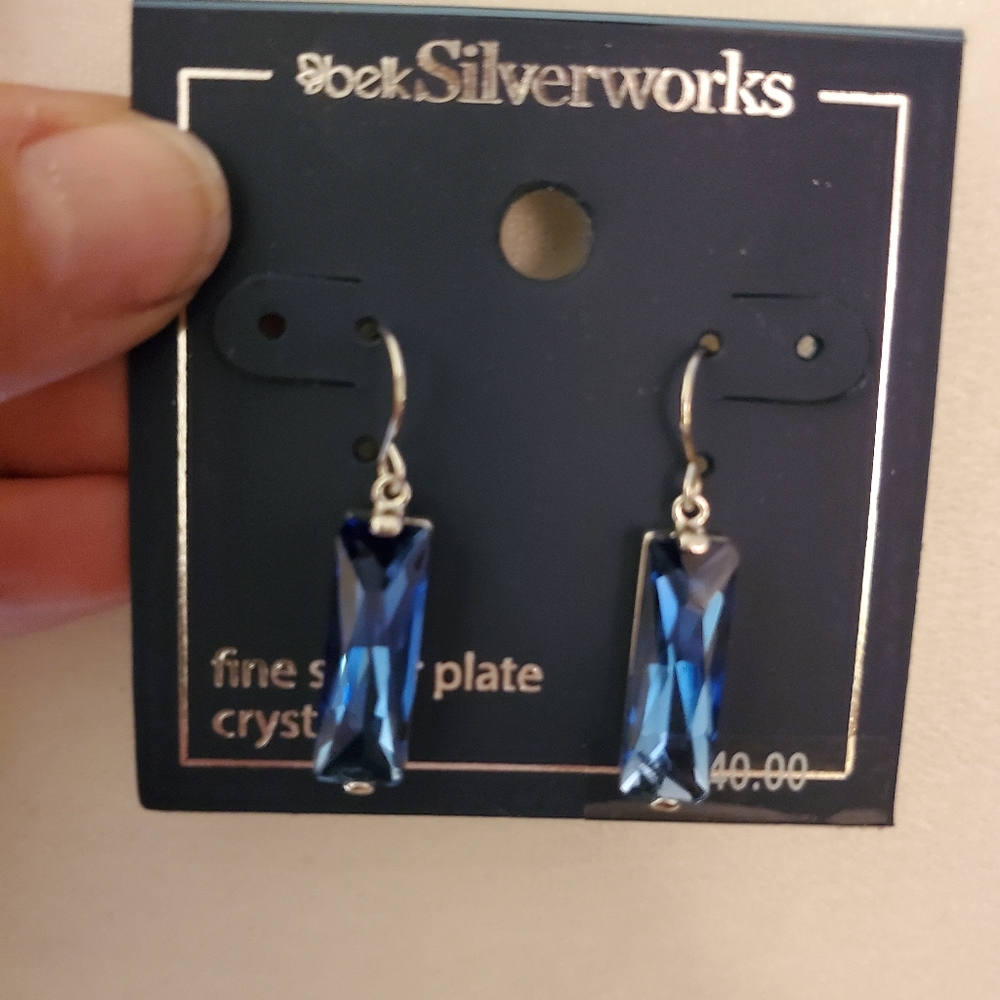 Earings